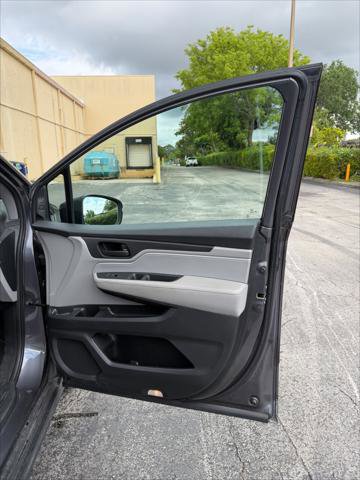 Used 2018 Honda Odyssey EX-L image 16