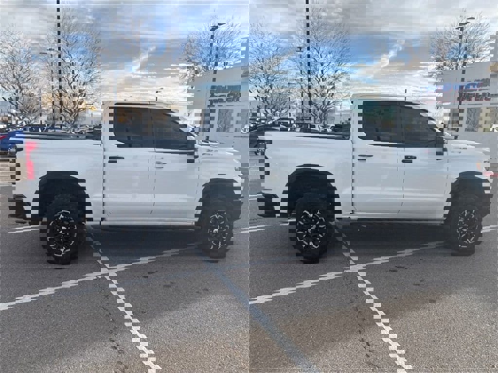 Certified 2024 Chevrolet Silverado 1500 ZR2 image 2
