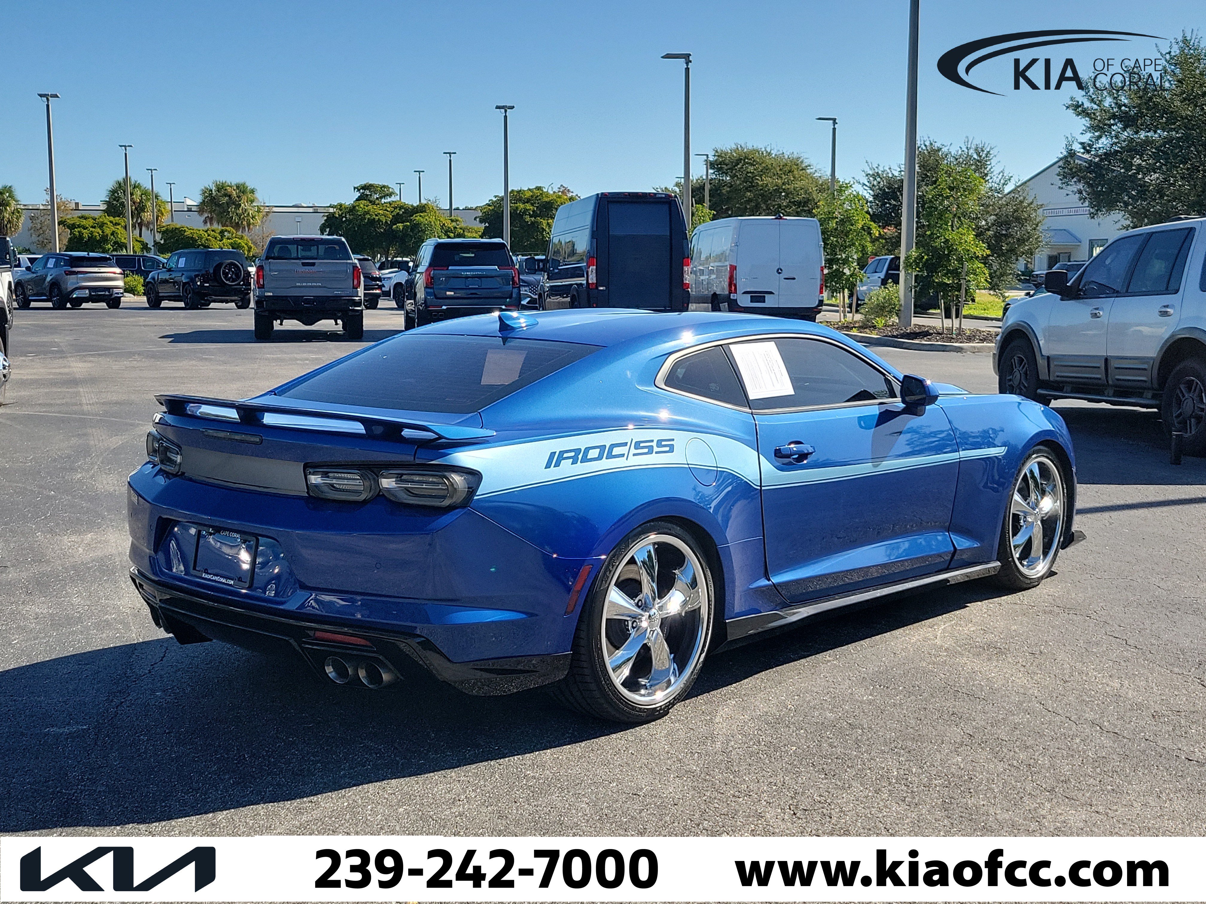 Used 2019 Chevrolet Camaro SS RWD image 6
