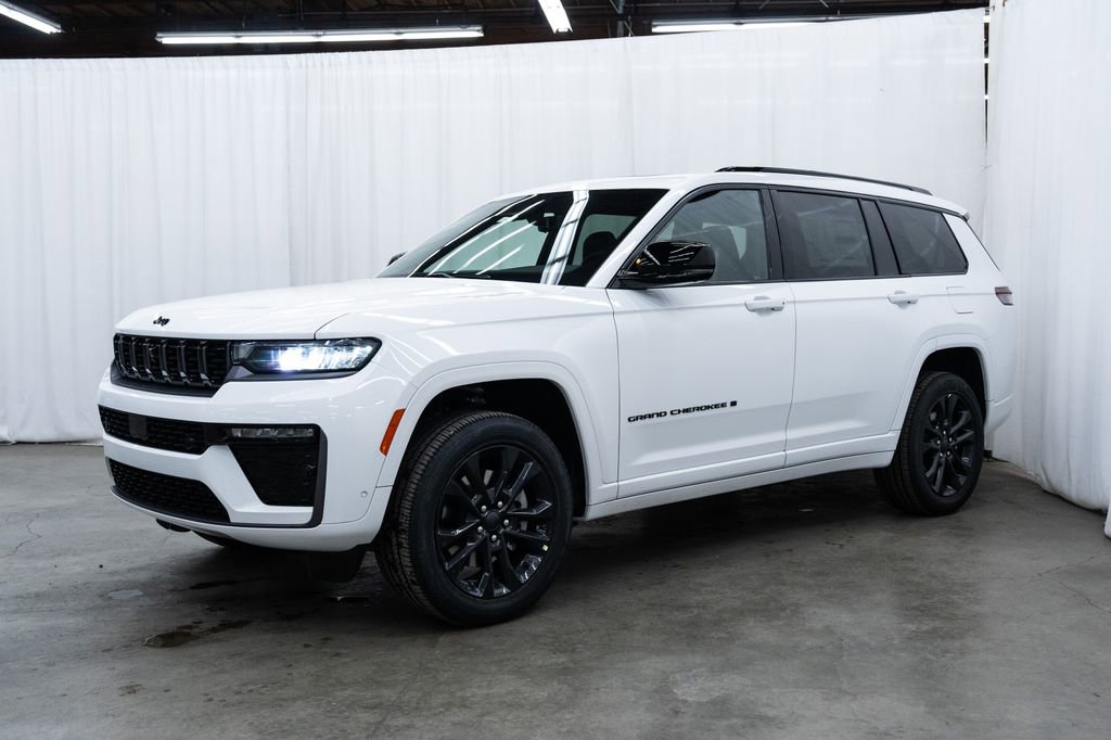 New 2026 Jeep Grand Cherokee L Limited AWD/4WD image 3