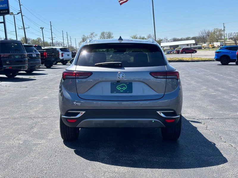 Used 2022 Buick Envision Essence w/ Safety Package image 4