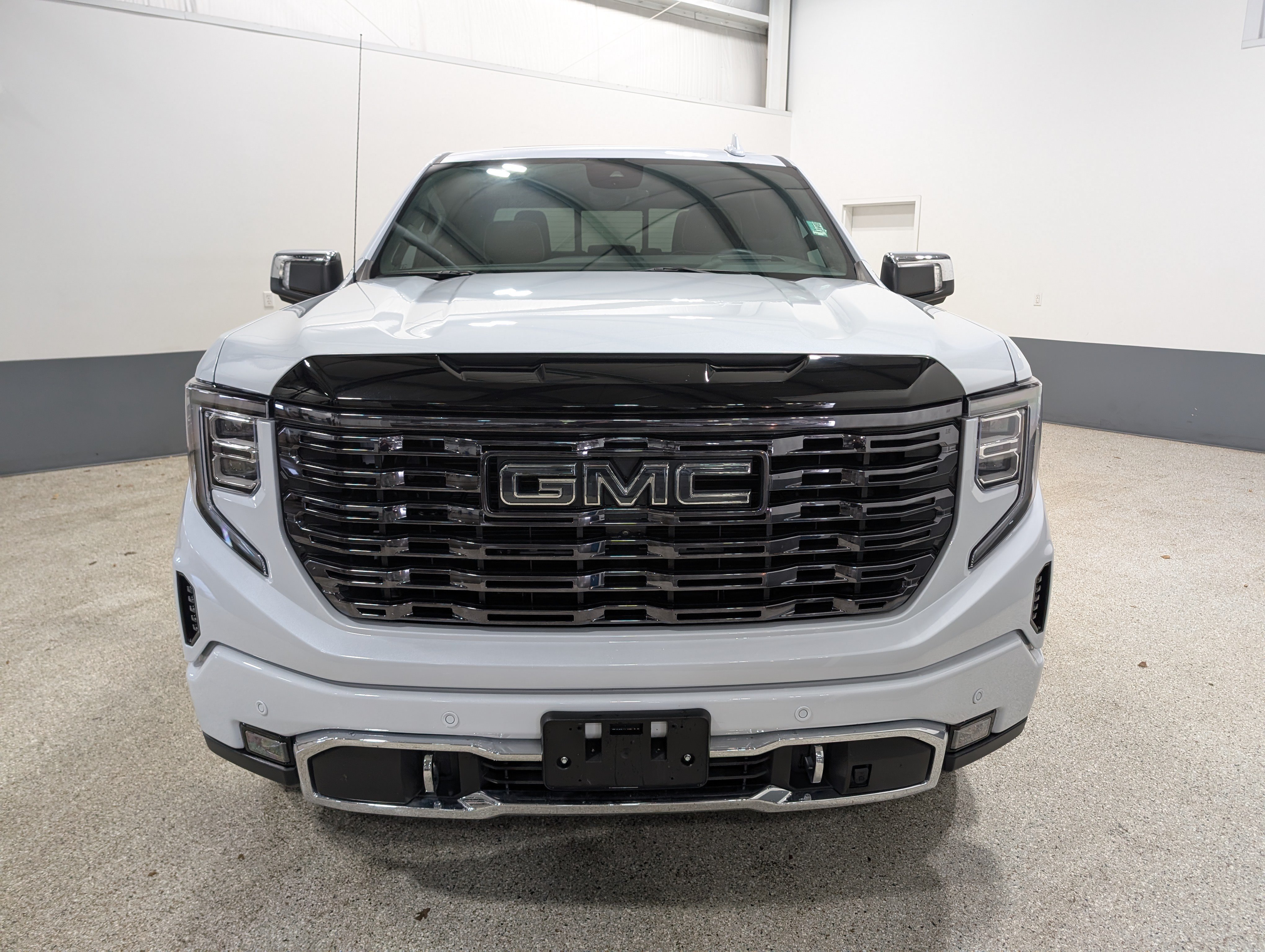 Used 2026 GMC Sierra 1500 Denali Ultimate AWD/4WD image 8