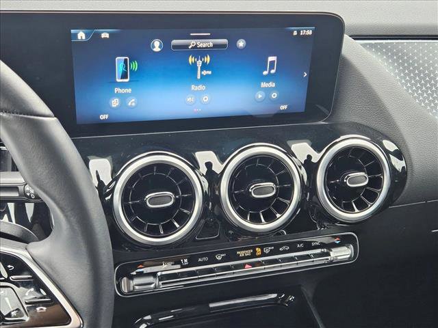 Used 2025 Mercedes-Benz GLA 250 image 14