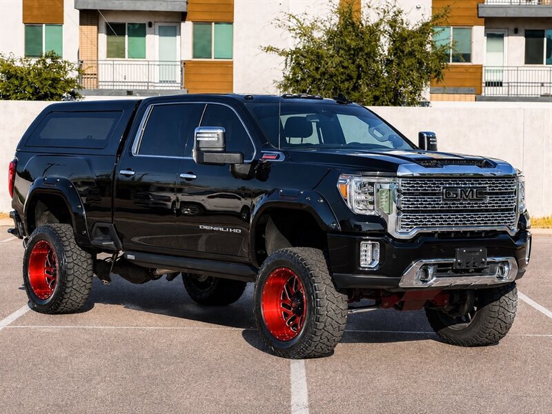 Used 2020 GMC Sierra 2500 Denali AWD/4WD image 3