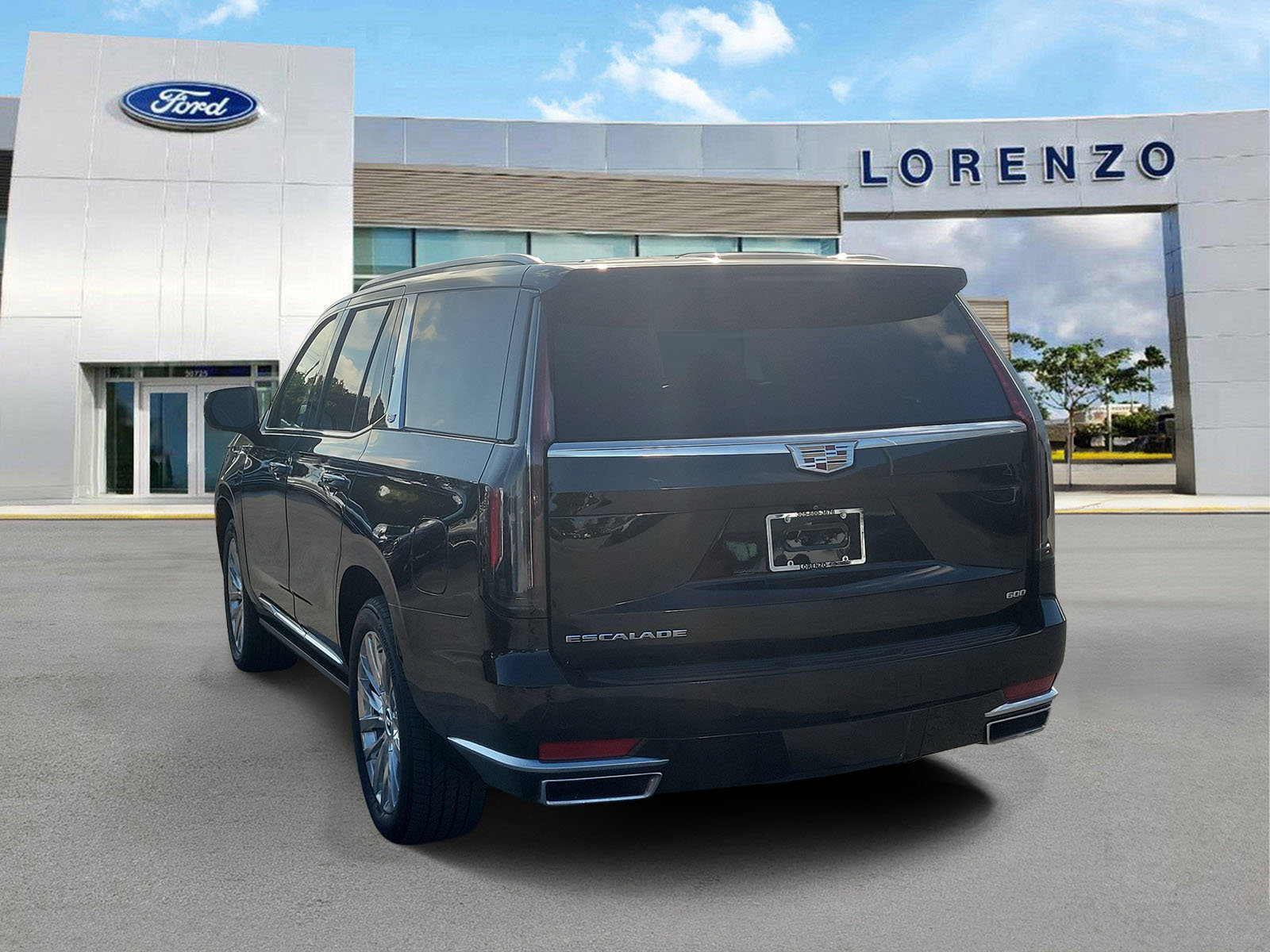 Used 2022 Cadillac Escalade Premium Luxury w/ Performance Package AWD/4WD image 7