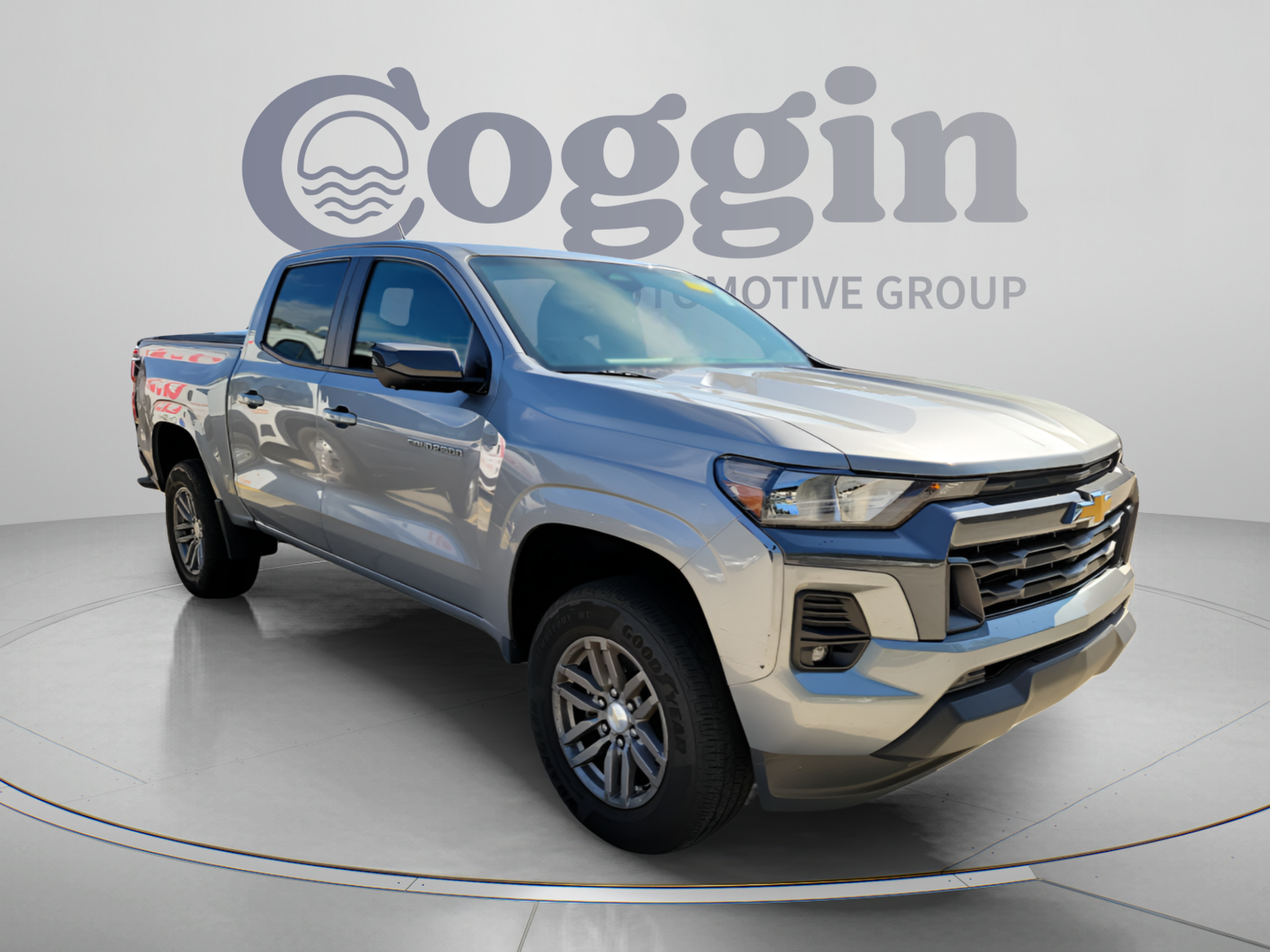 Used 2023 Chevrolet Colorado LT w/ LT Convenience Package II RWD image 4
