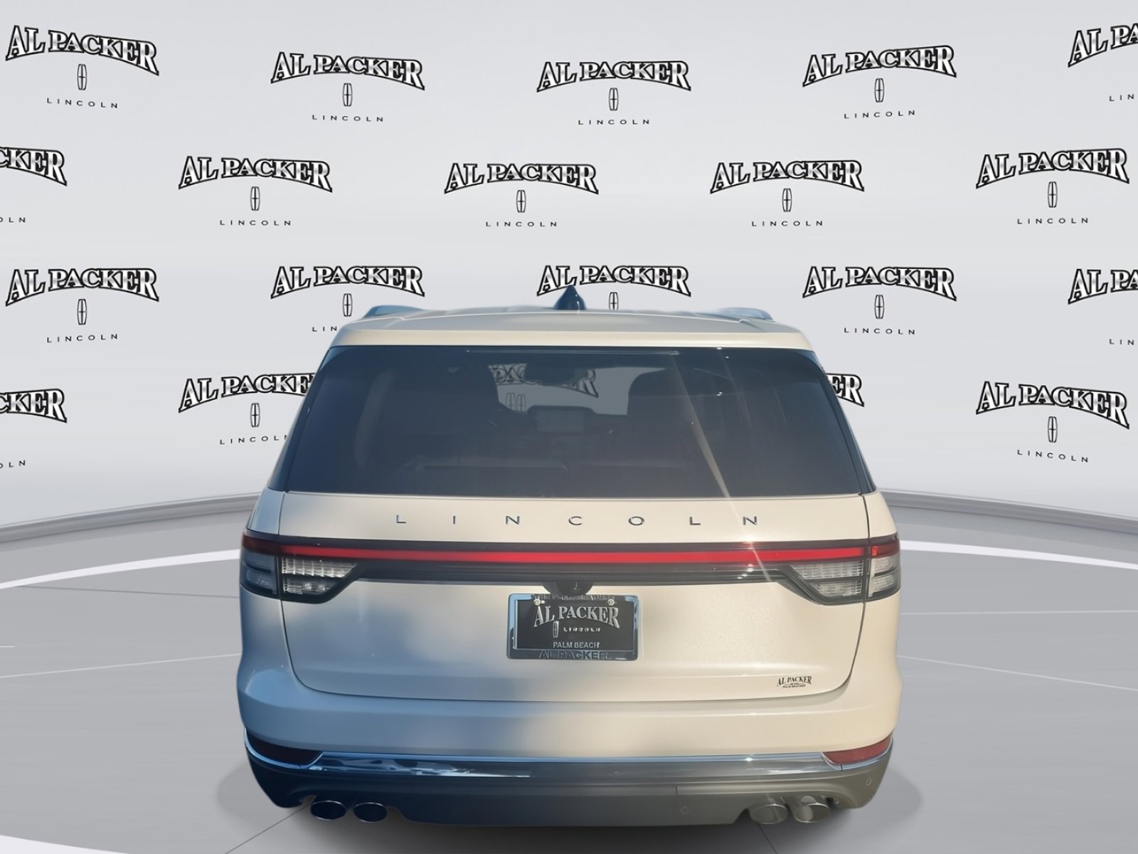 New 2026 Lincoln Aviator 2WD image 4