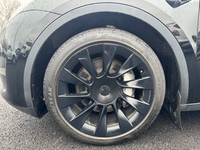 Used 2023 Tesla Model Y Long Range image 10