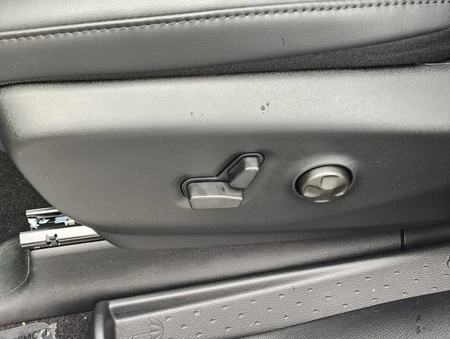 New 2026 Chrysler Pacifica Select AWD/4WD image 28