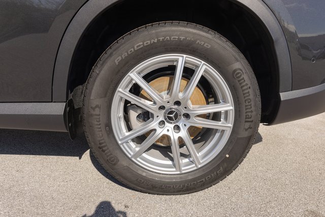 Certified 2025 Mercedes-Benz GLC 300 4MATIC image 6