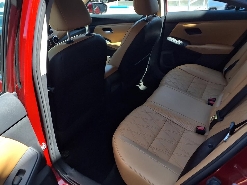 Used 2025 Nissan Sentra SV w/ SV Premium Package FWD image 20