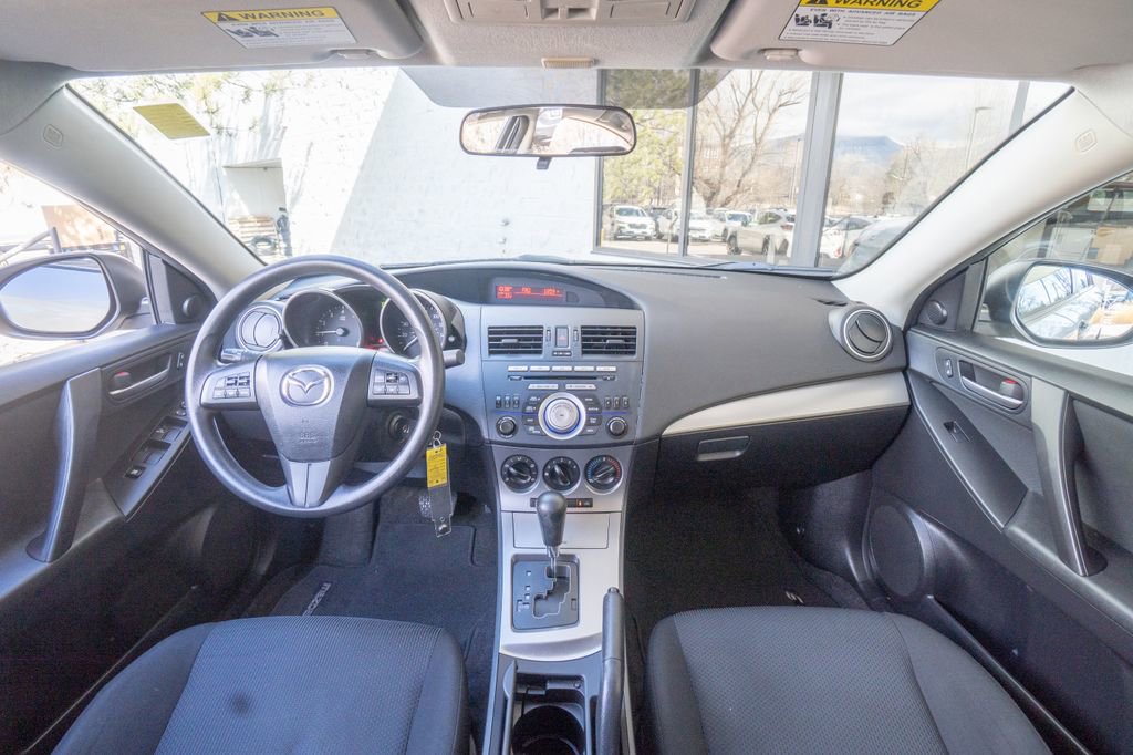 Used 2011 MAZDA MAZDA3 i Touring image 15