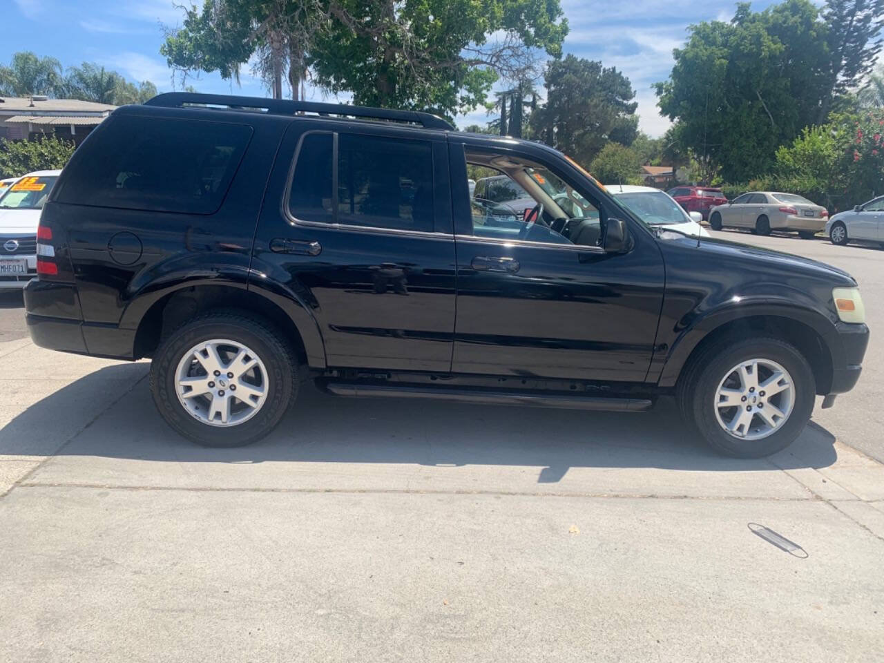Used 2010 Ford Explorer XLT RWD image 8