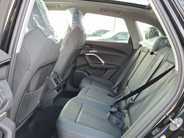 Used 2025 Audi Q5 Premium w/ Premium Plus AWD/4WD image 6