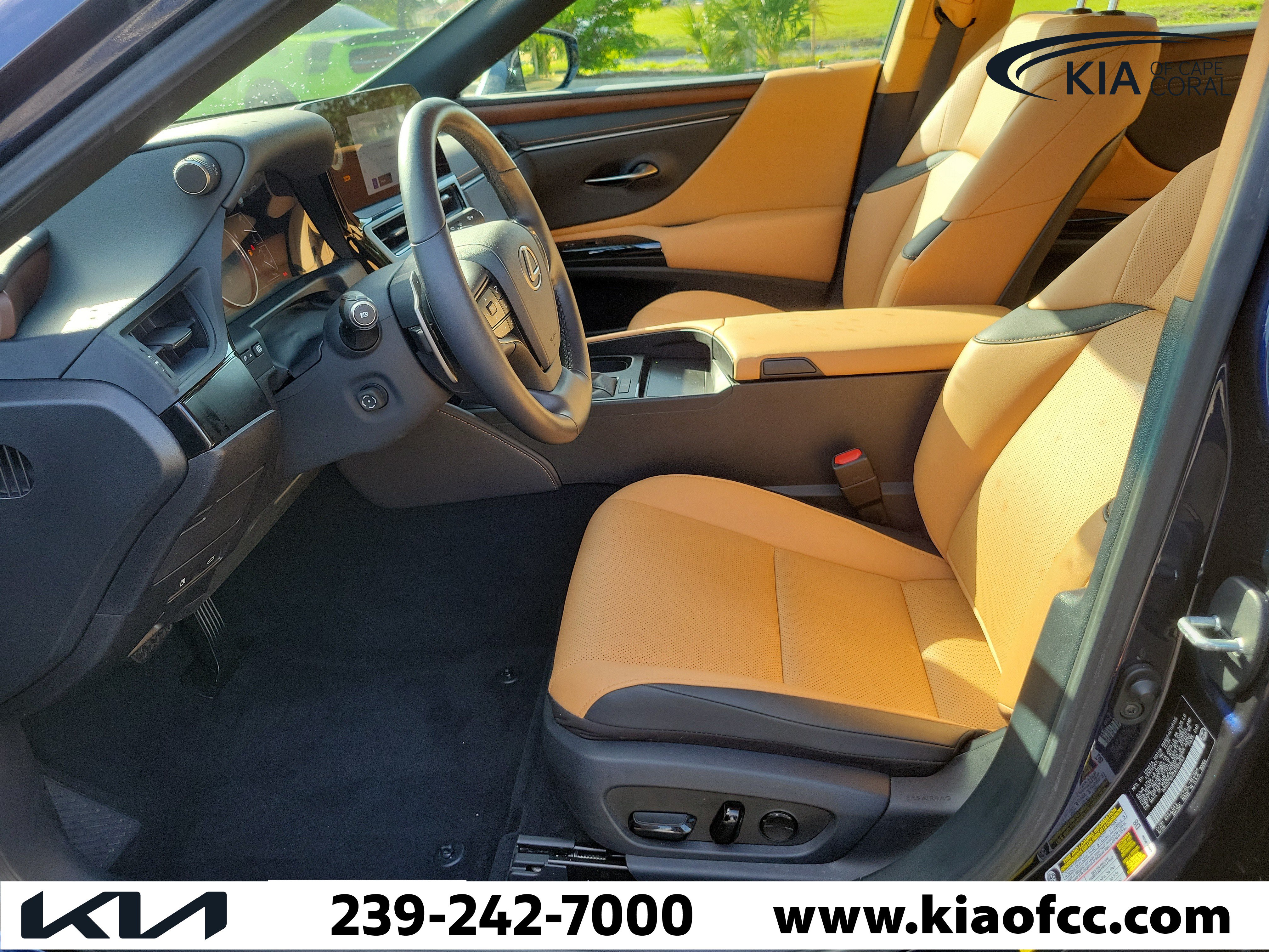 Used 2025 Lexus ES 350 w/ Premium Package FWD image 21