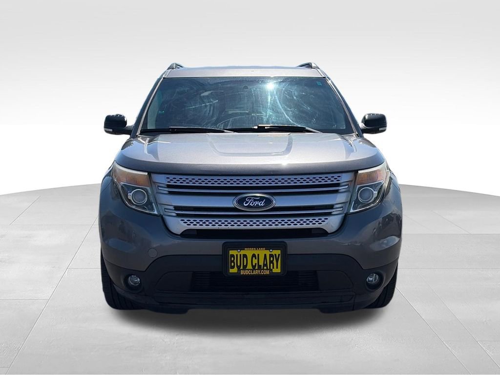 Used 2014 Ford Explorer XLT w/ Equipment Group 202A AWD/4WD image 9