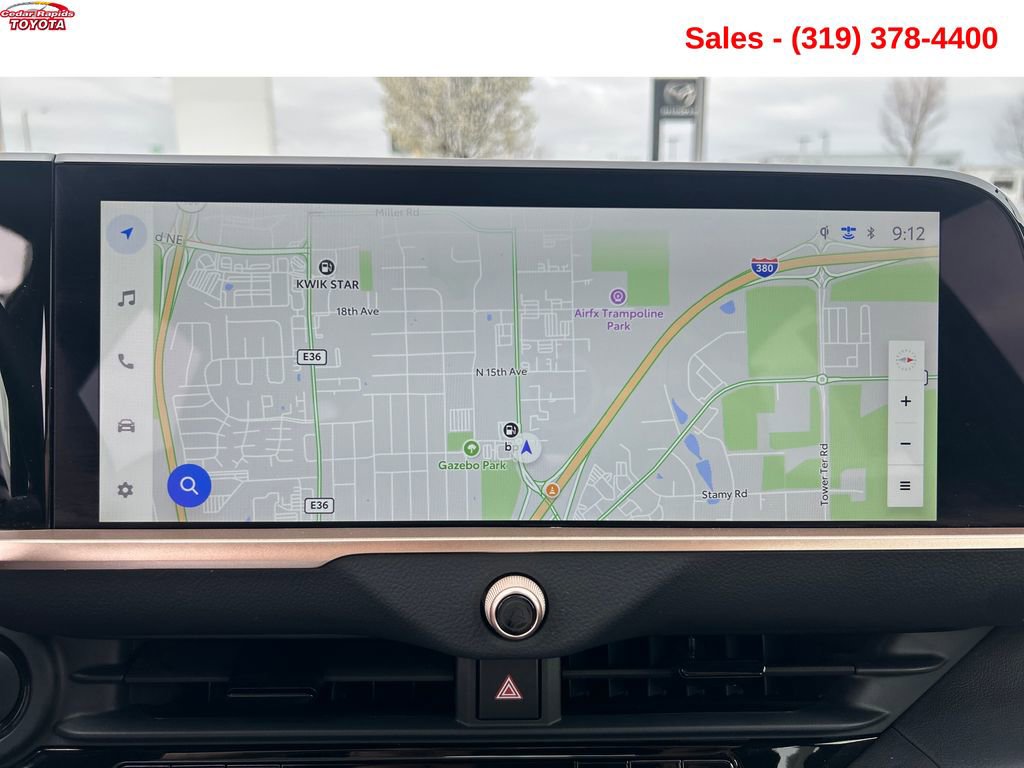 Used 2026 Toyota Crown Limited w/ Advanced Technology Package image 17