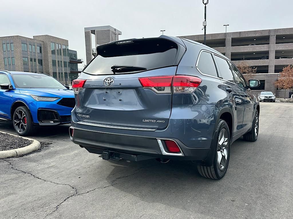 Used 2019 Toyota Highlander Limited Platinum image 8