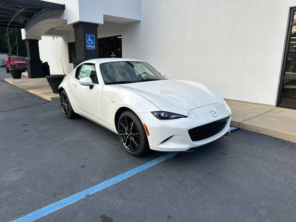 New 2026 MAZDA MX-5 Miata RF Grand Touring RWD image 2