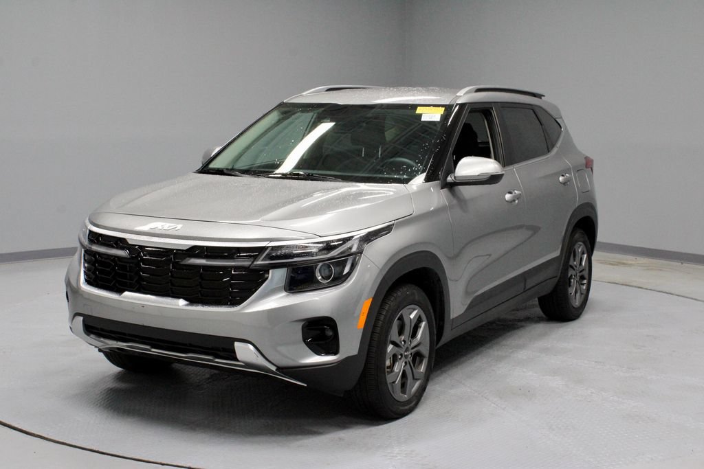Used 2024 Kia Seltos S AWD/4WD image 8