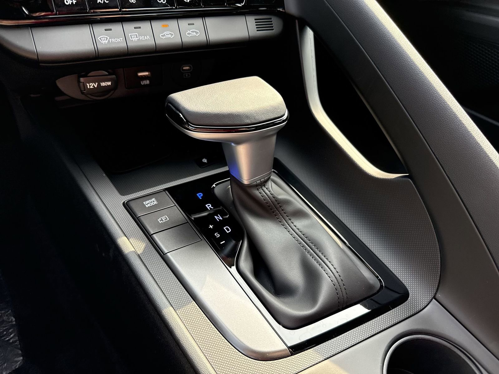 Certified 2025 Hyundai Elantra Sport image 22