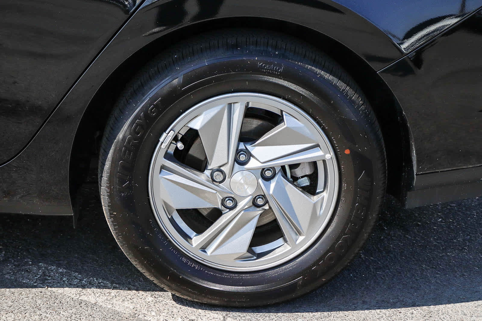 Used 2025 Hyundai Elantra SE w/ Cargo Package image 11