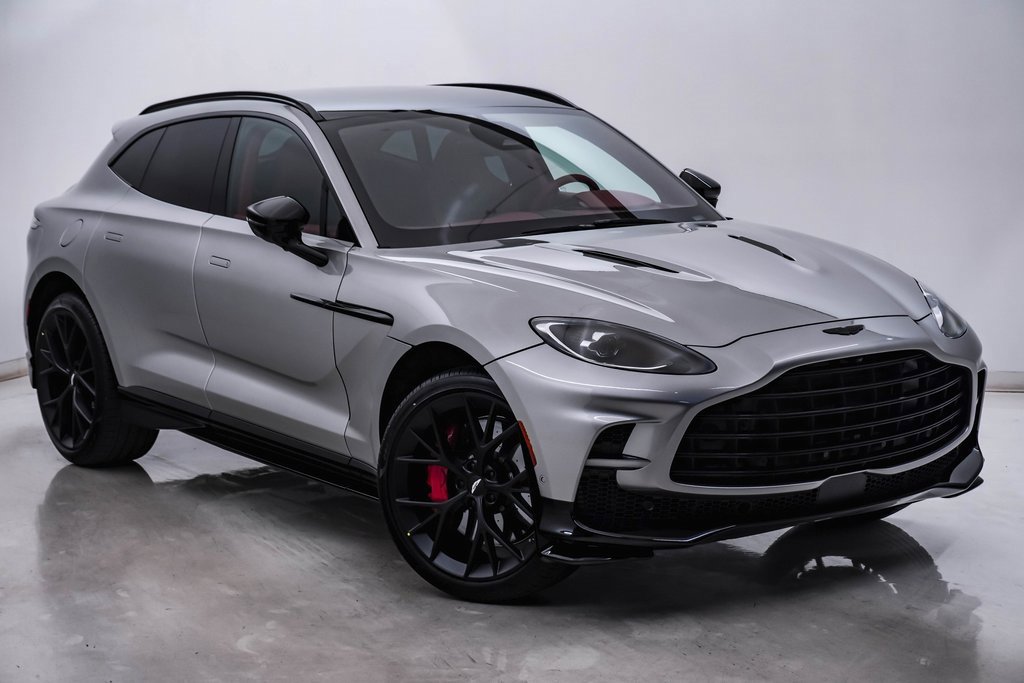 New 2025 Aston Martin DBX 707 image 3