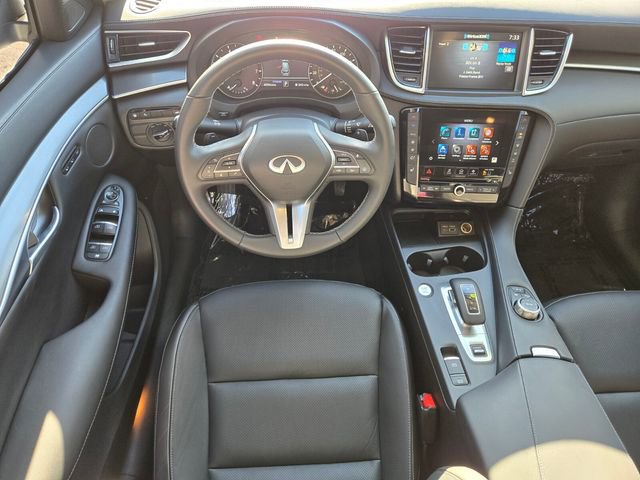 Certified 2025 INFINITI QX50 Luxe AWD/4WD image 15