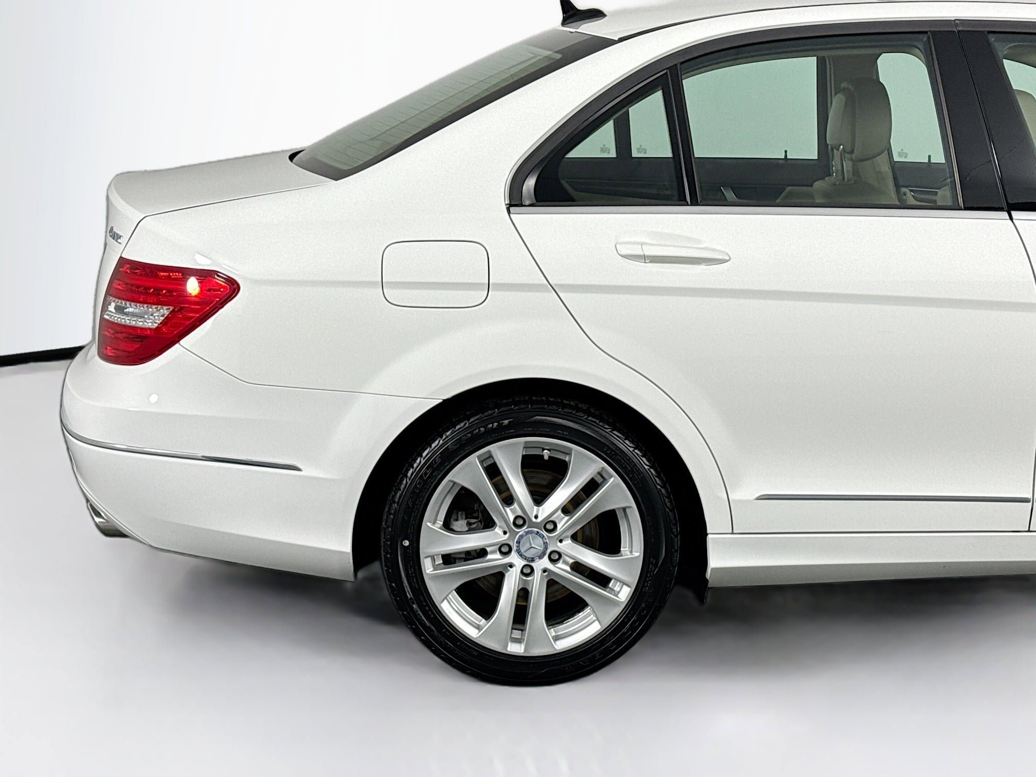 Used 2013 Mercedes-Benz C 300 4MATIC Sedan image 41