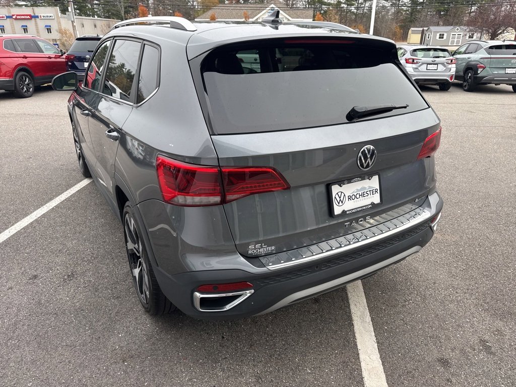 Used 2022 Volkswagen Taos SEL w/ Panoramic Sunroof Package image 7