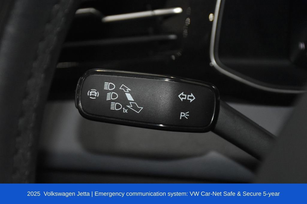 Used 2025 Volkswagen Jetta SE image 10