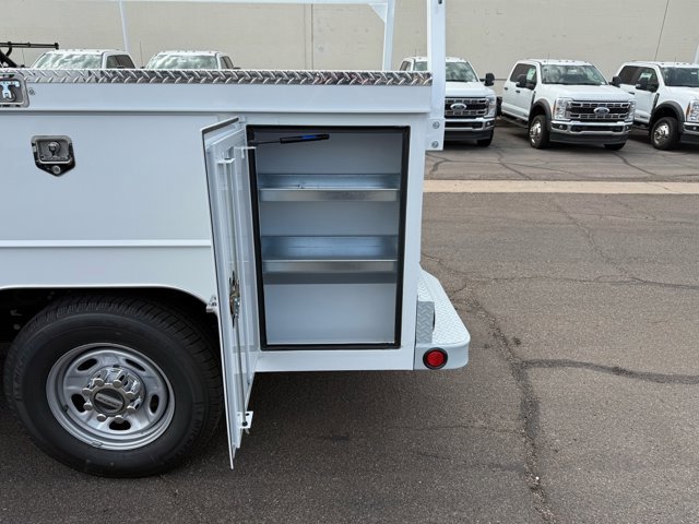 New 2026 Ford F250 XL w/ XL Chrome Package image 14