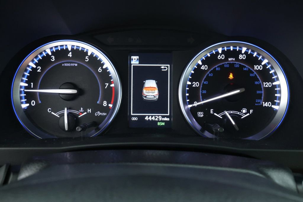 Used 2019 Toyota Highlander Limited Platinum image 13