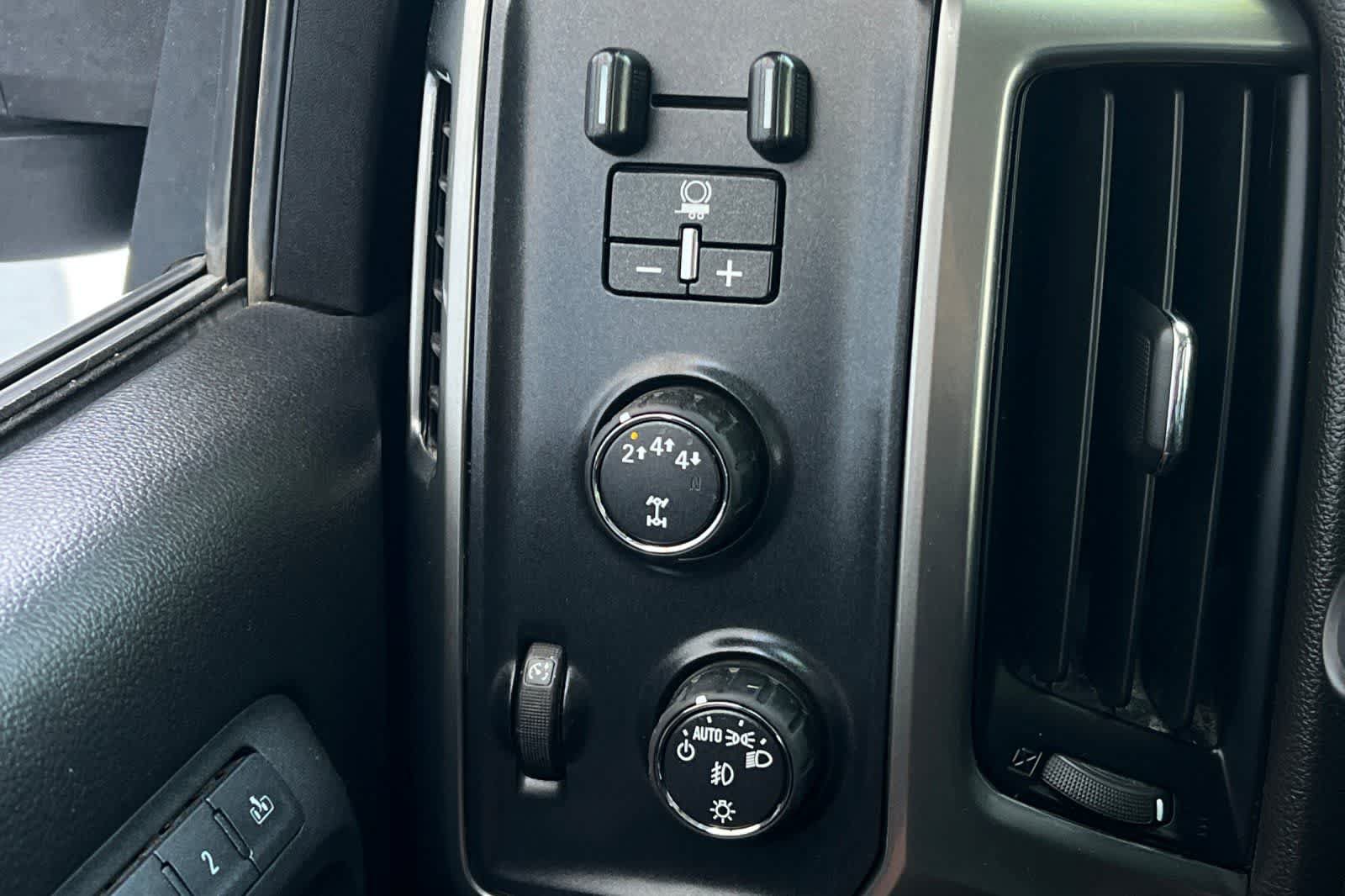Used 2019 Chevrolet Silverado 3500 LTZ w/ Duramax Plus Package AWD/4WD image 31