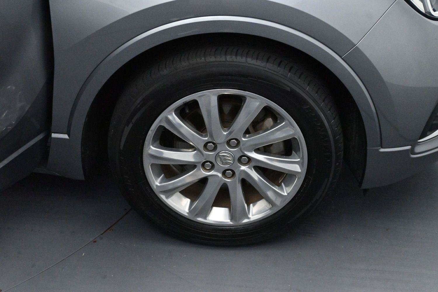 Used 2019 Buick Envision Essence FWD image 30