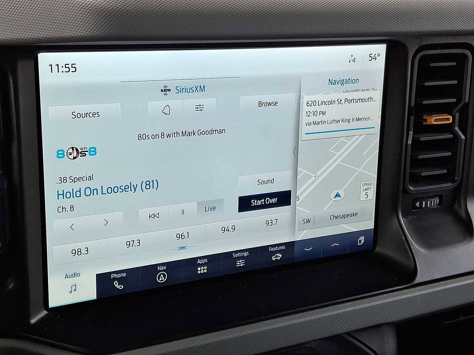 Used 2023 Ford Bronco Badlands image 19