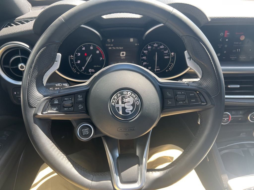 Used 2023 Alfa Romeo Stelvio Veloce AWD/4WD image 57