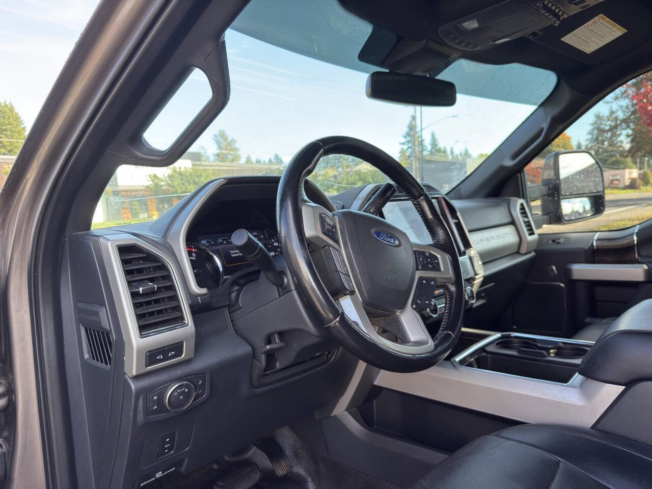 Used 2022 Ford F350 Lariat w/ Lariat Value Package image 6