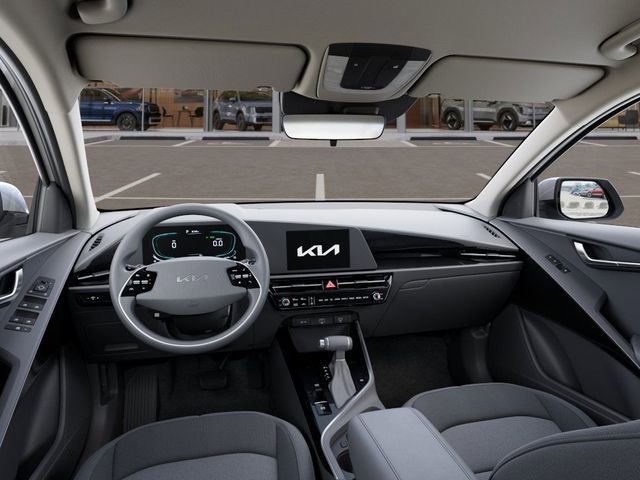 Certified 2025 Kia Niro LX image 14