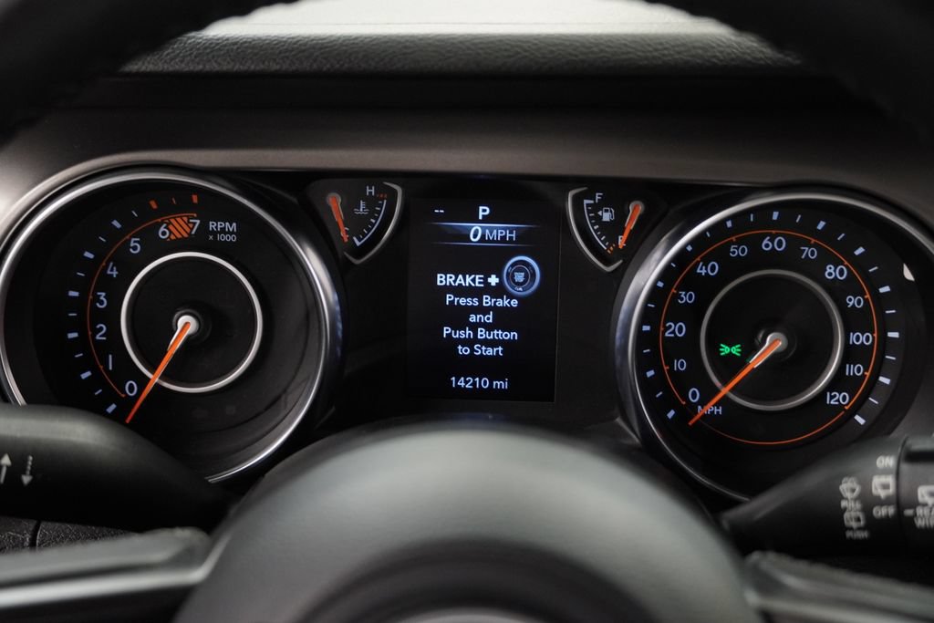 Used 2022 Jeep Wrangler Sport AWD/4WD image 27