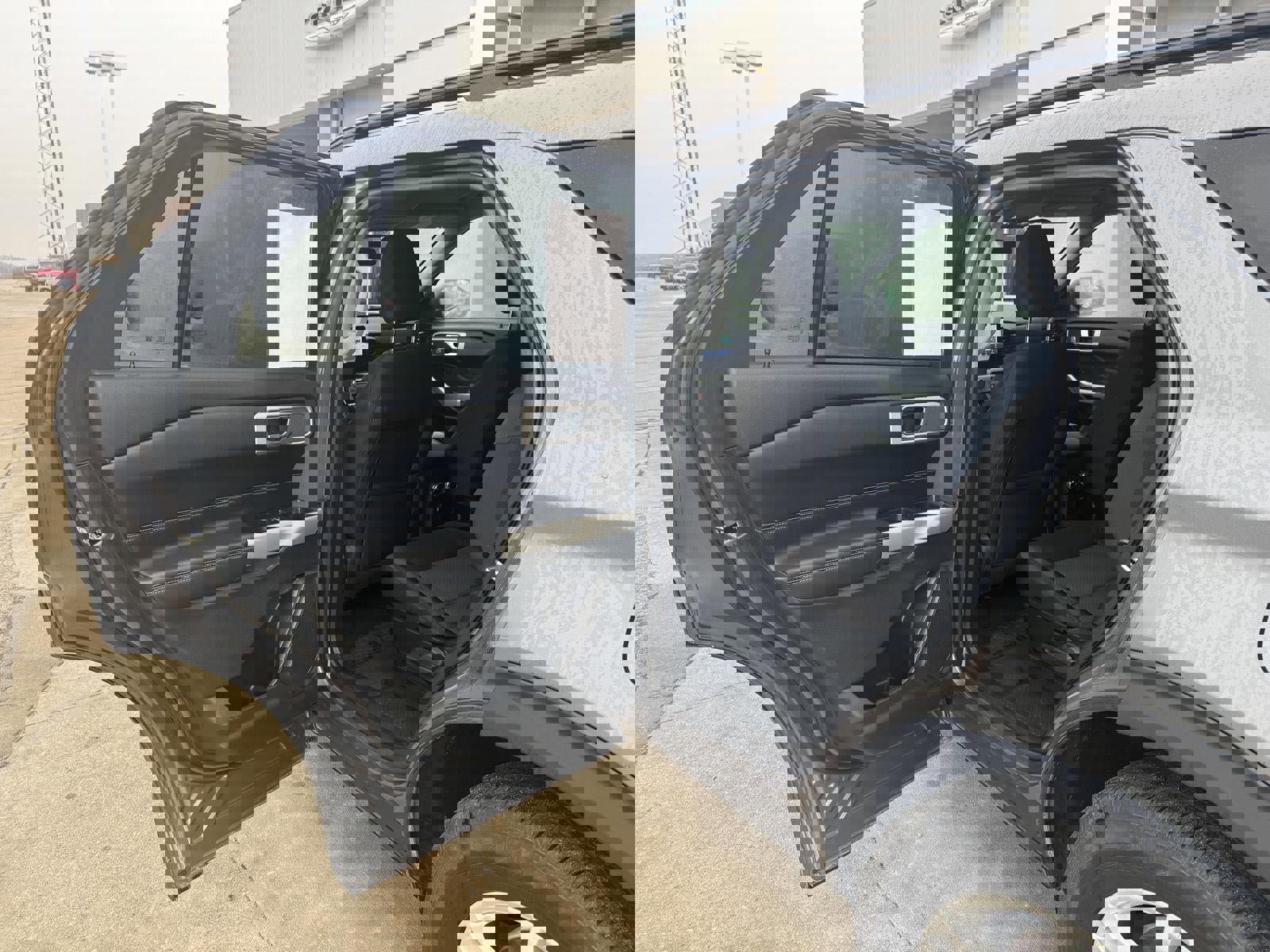 Used 2022 Ford Explorer XLT w/ Class IV Trailer Tow Package image 10