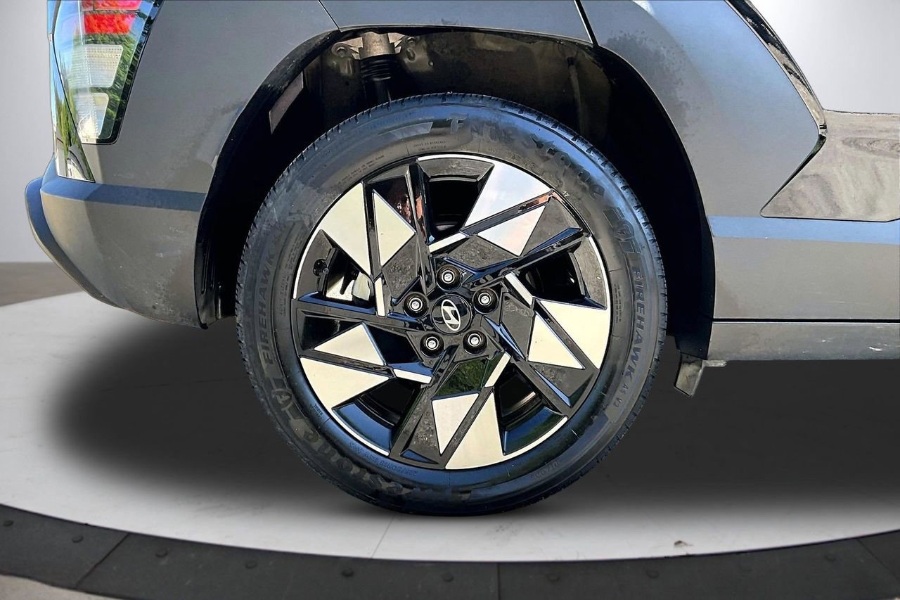 Used 2024 Hyundai Kona SEL FWD image 34