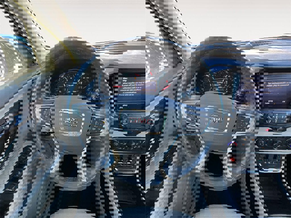 Used 2020 GMC Terrain Denali w/ Denali Premium Package image 12