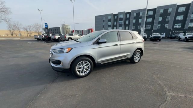 Used 2022 Ford Edge SEL image 4