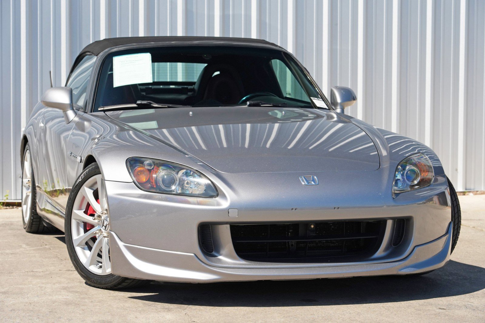 Used 2005 Honda S2000 image 2