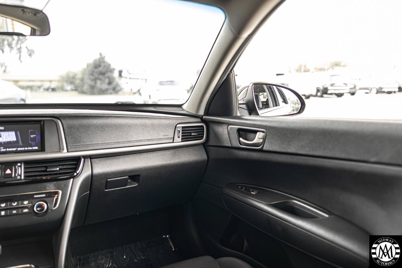 Used 2017 Kia Optima LX FWD image 26