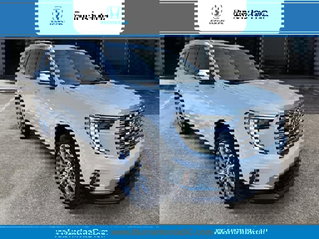 Used 2025 GMC Acadia Denali w/ Super Cruise Package