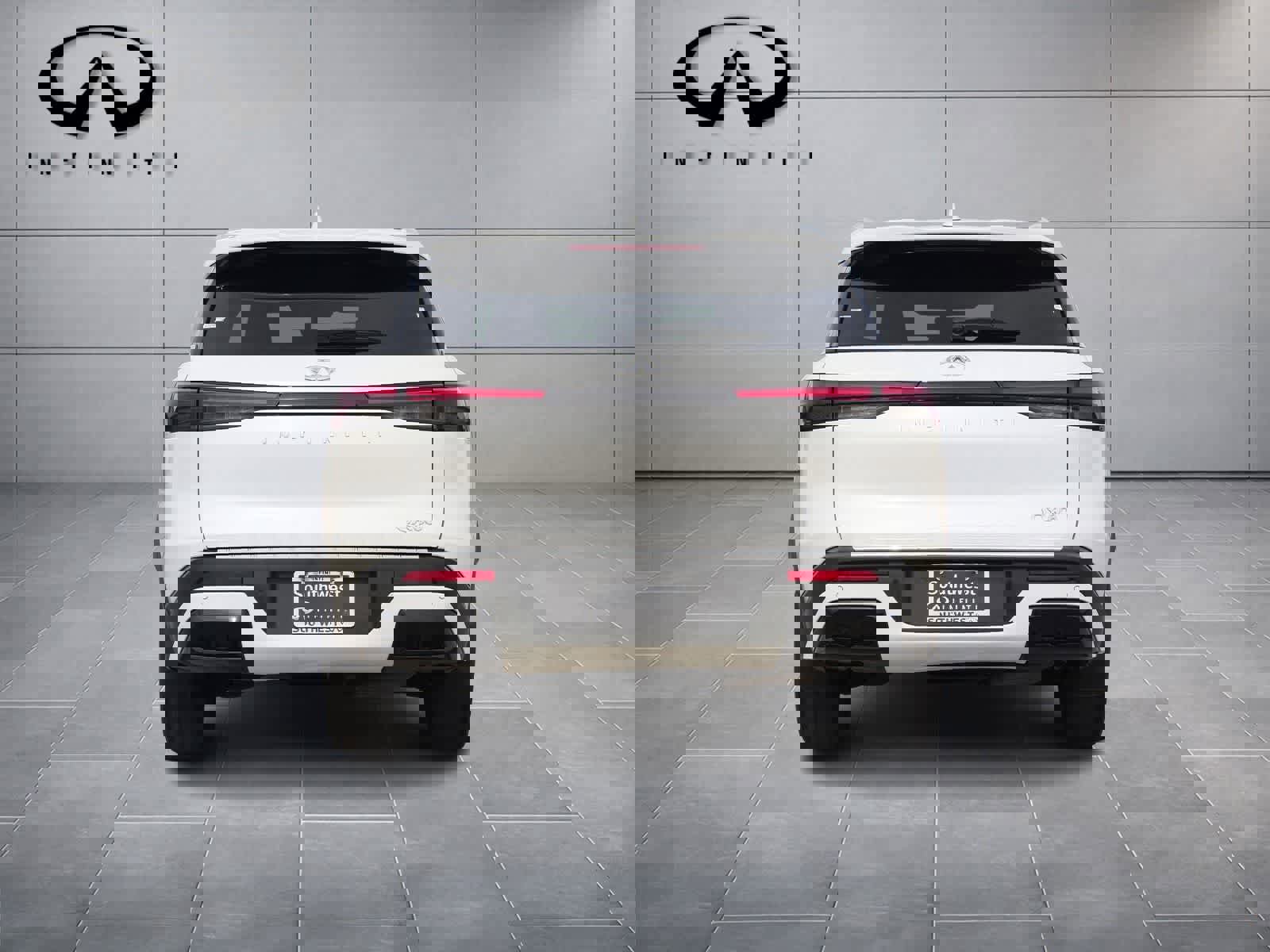 Used 2023 INFINITI QX60 Luxe w/ Performance Audio Package image 6