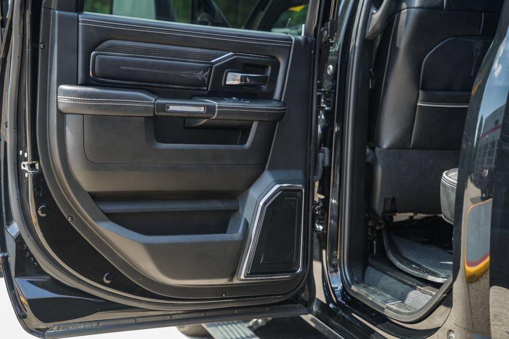 Used 2024 RAM 3500 Limited w/ Night Edition AWD/4WD image 50