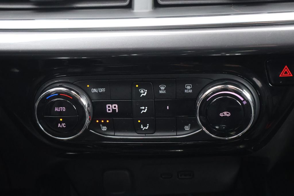 Certified 2024 Chevrolet Trax ACTIV w/ Driver Confidence Package image 19